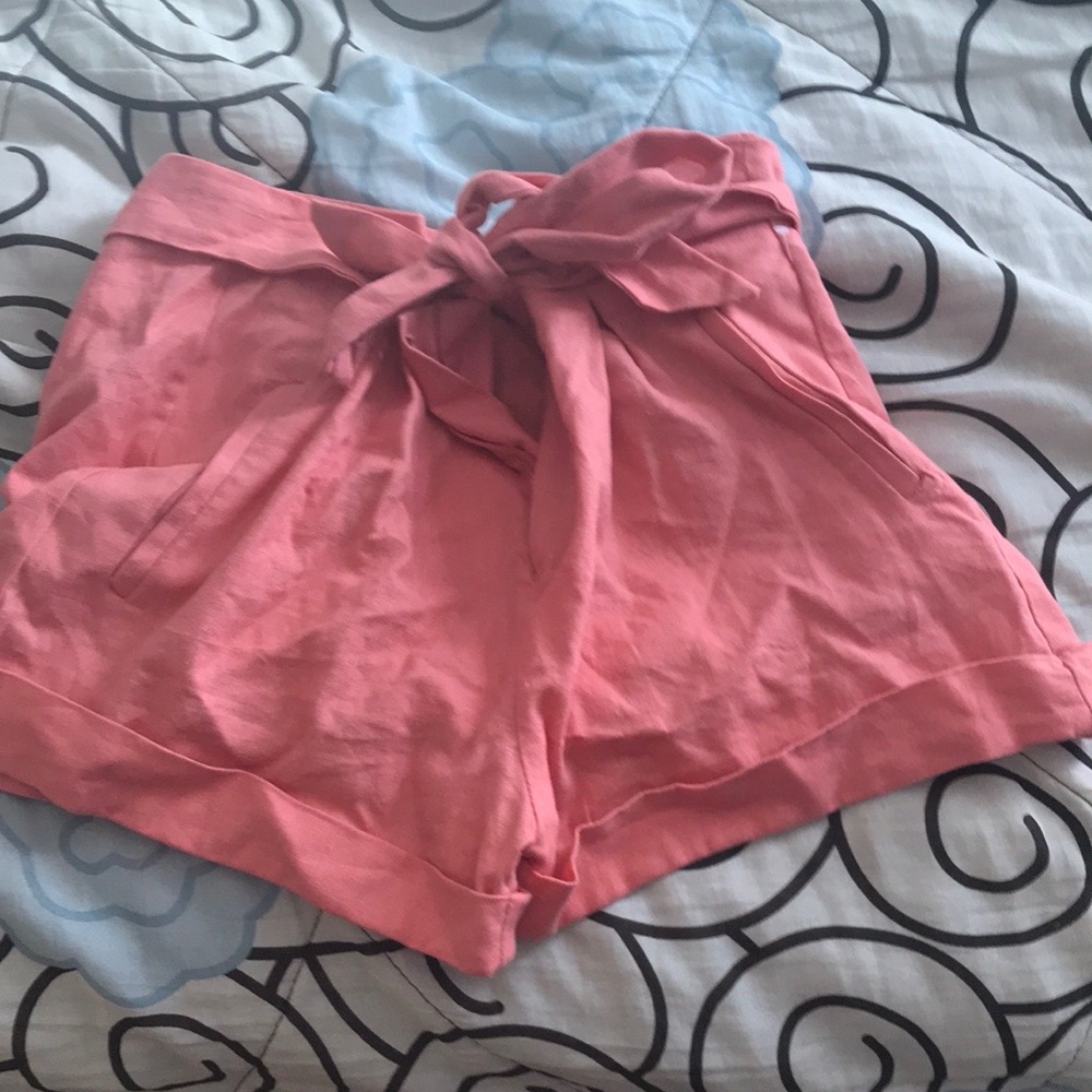 Coral pink tied shorts